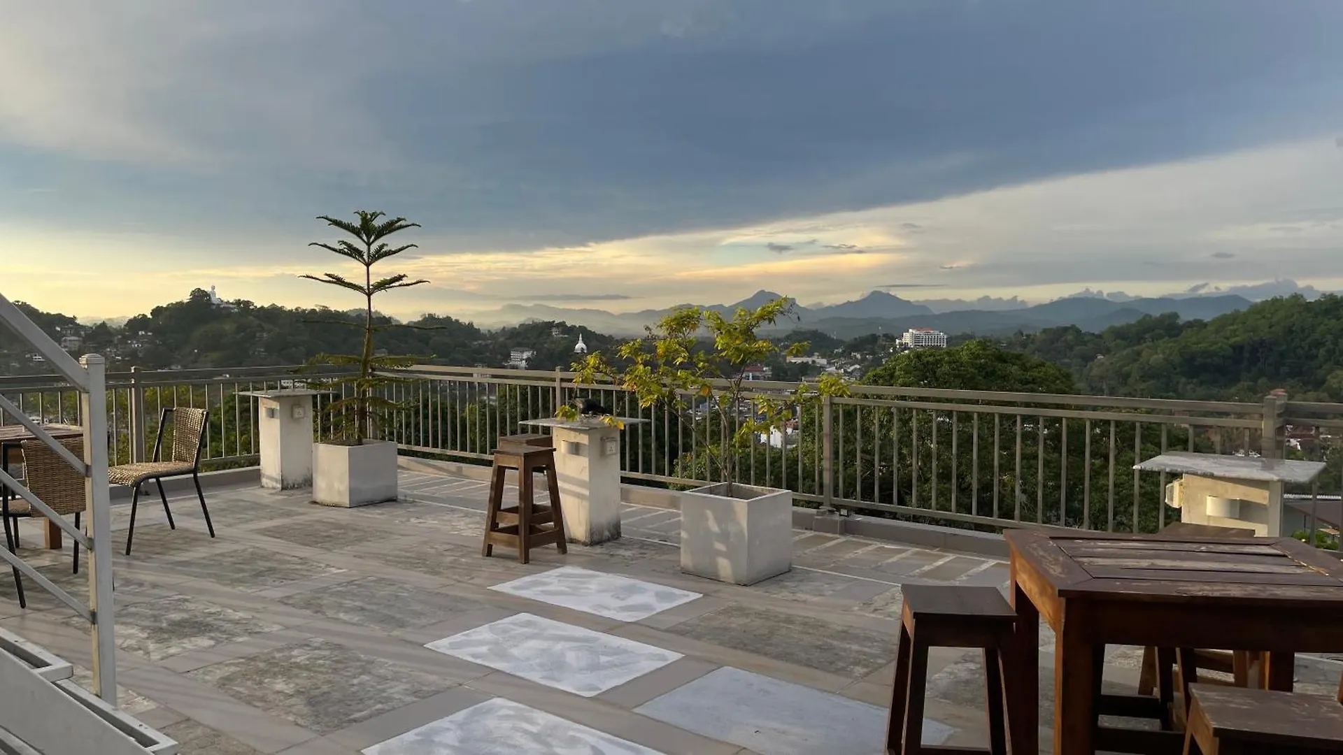 Sun Dove Suite Kandy Homestay